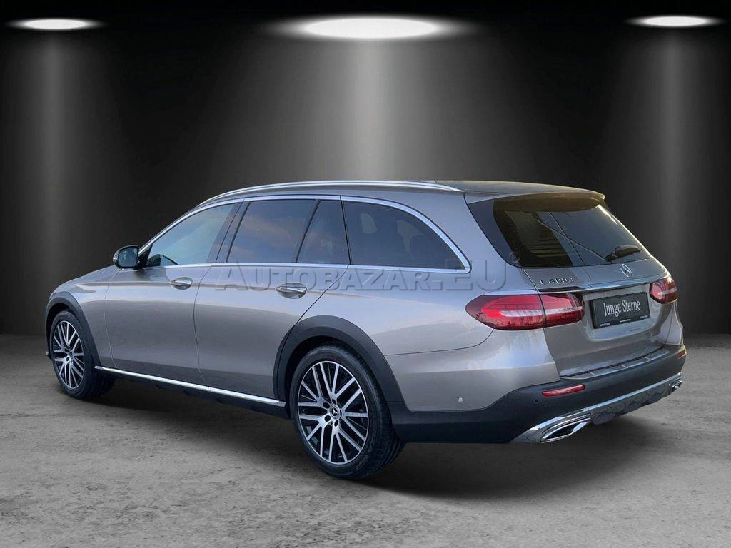 Mercedes-Benz E trieda Kombi Mercedes Benz  400d T AllTerrain