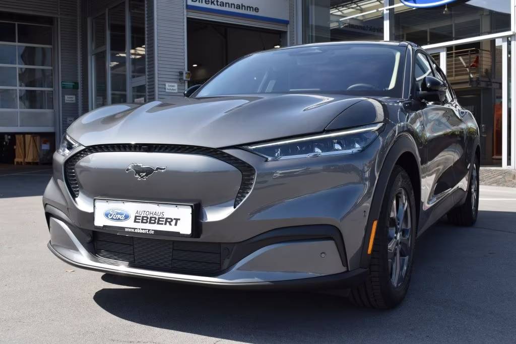 Ford Mustang Mach-E 75,7kWh RWD STD