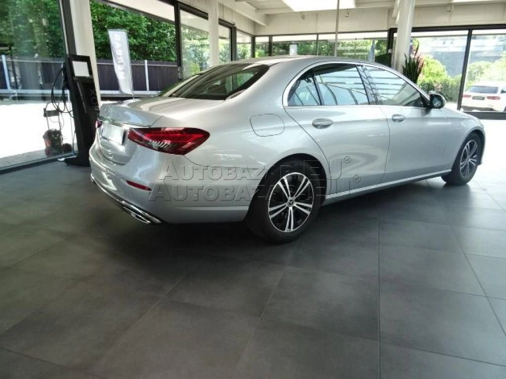 Mercedes E trieda 220 d A/T