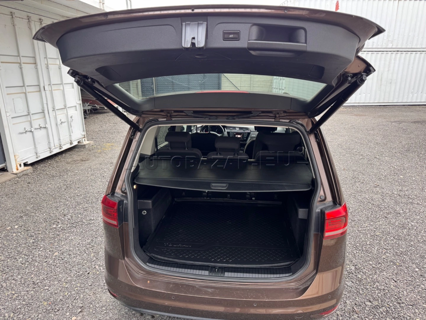 Volkswagen Touran 2015 na predaj – fotografia 18