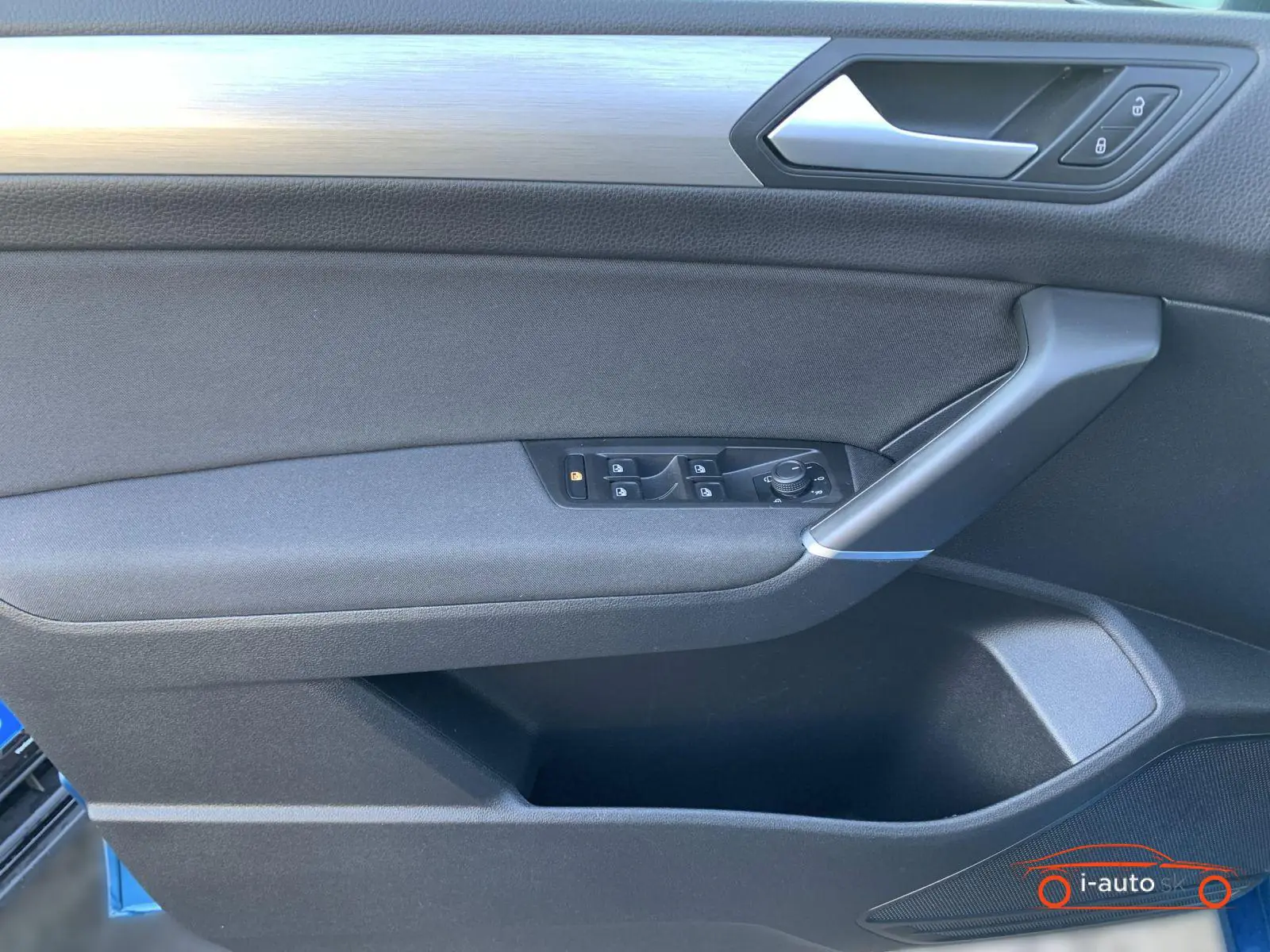 Volkswagen Touran 2023 na predaj – fotografia 8