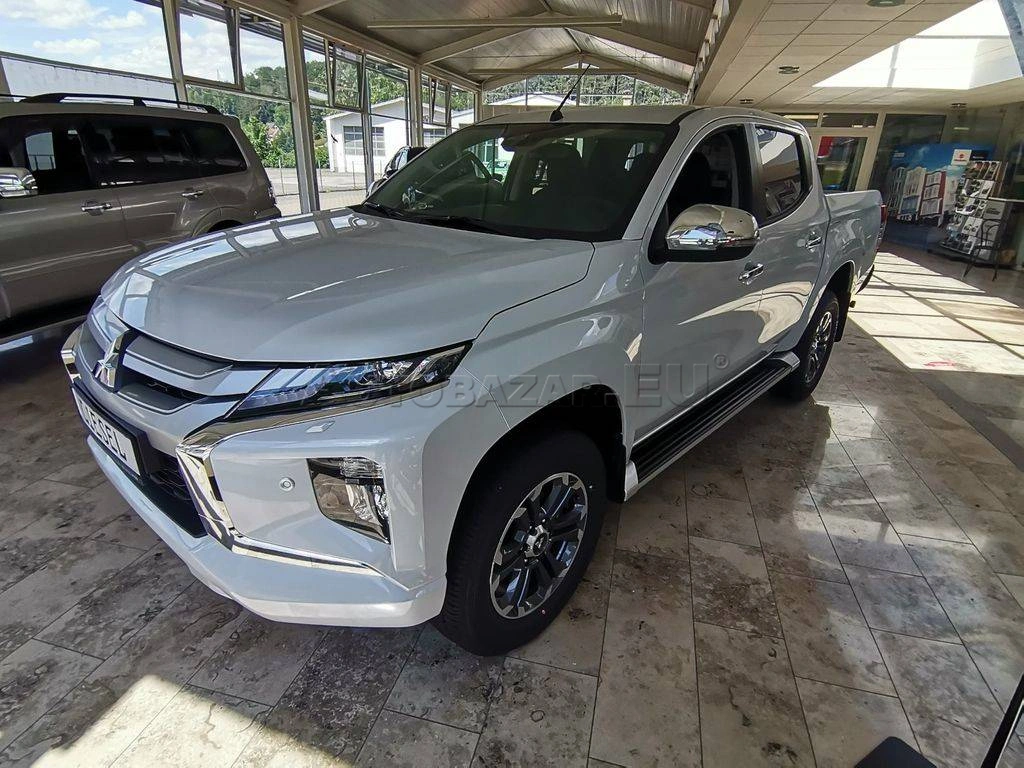 Mitsubishi L 200 L200 DC 4WD A/T