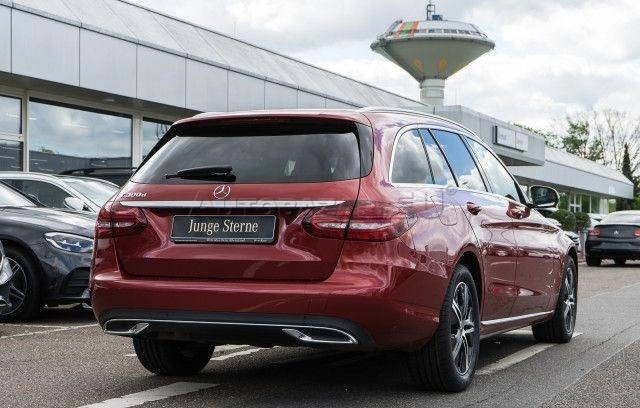 Mercedes-Benz C trieda Kombi 300 d A/T