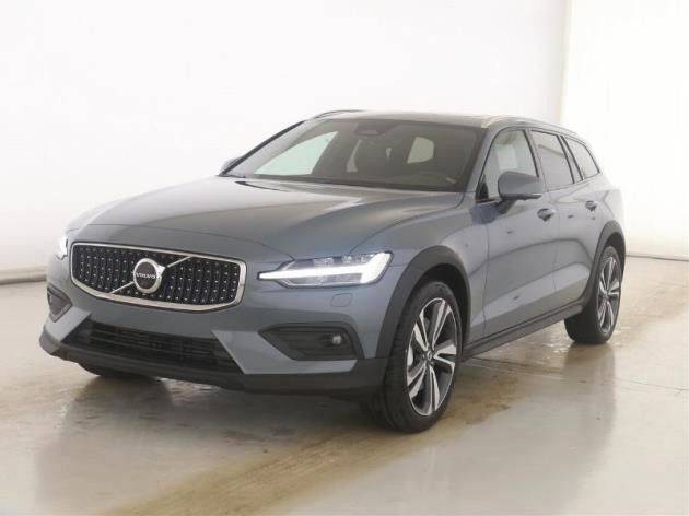 Volvo V60 CC B4 mHEV Plus A/T AWD