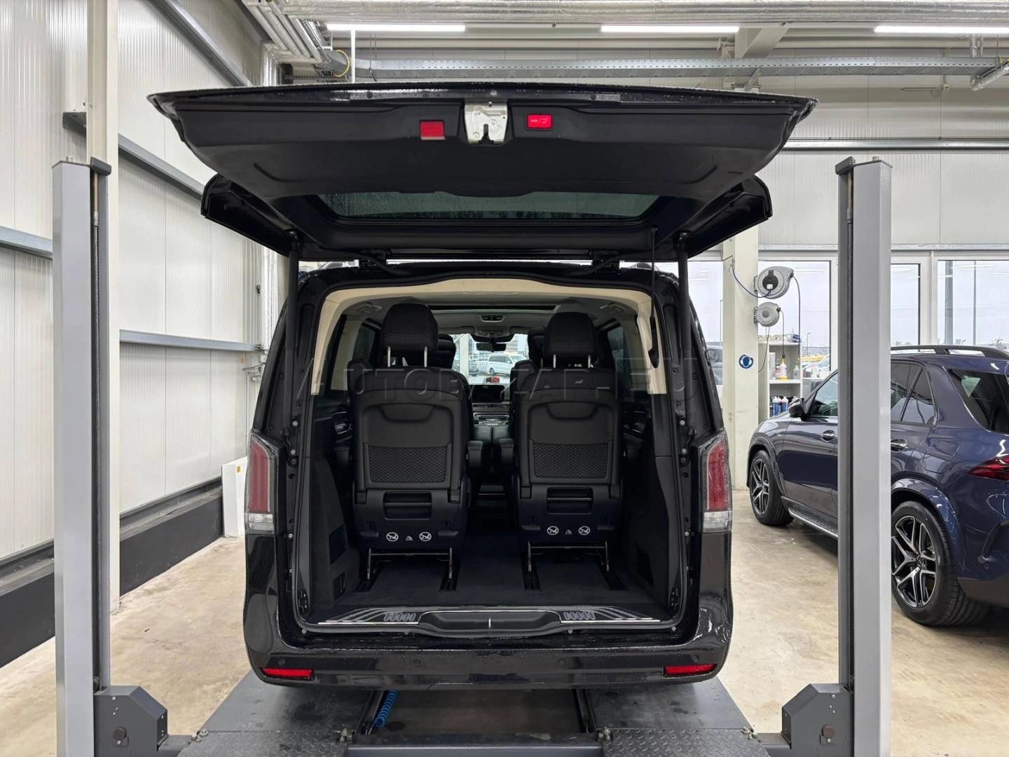 Mercedes-Benz V trieda V300 d Exclusive VIP Seat 4x4 Long