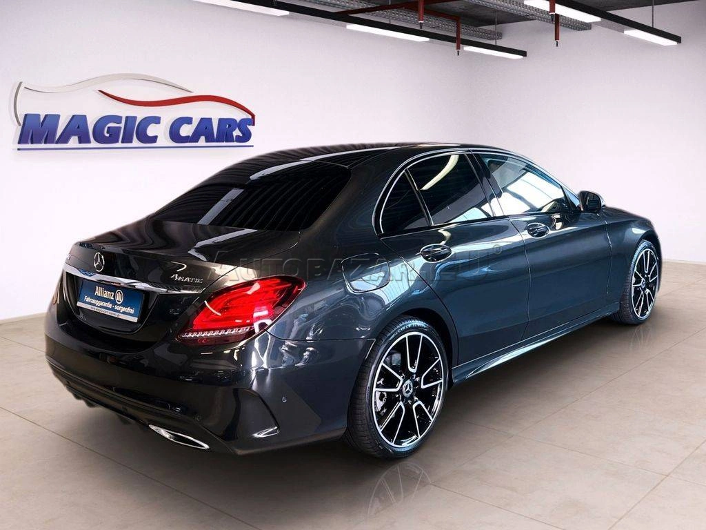 Mercedes-Benz C trieda Sedan 300 d 4MATIC A/T