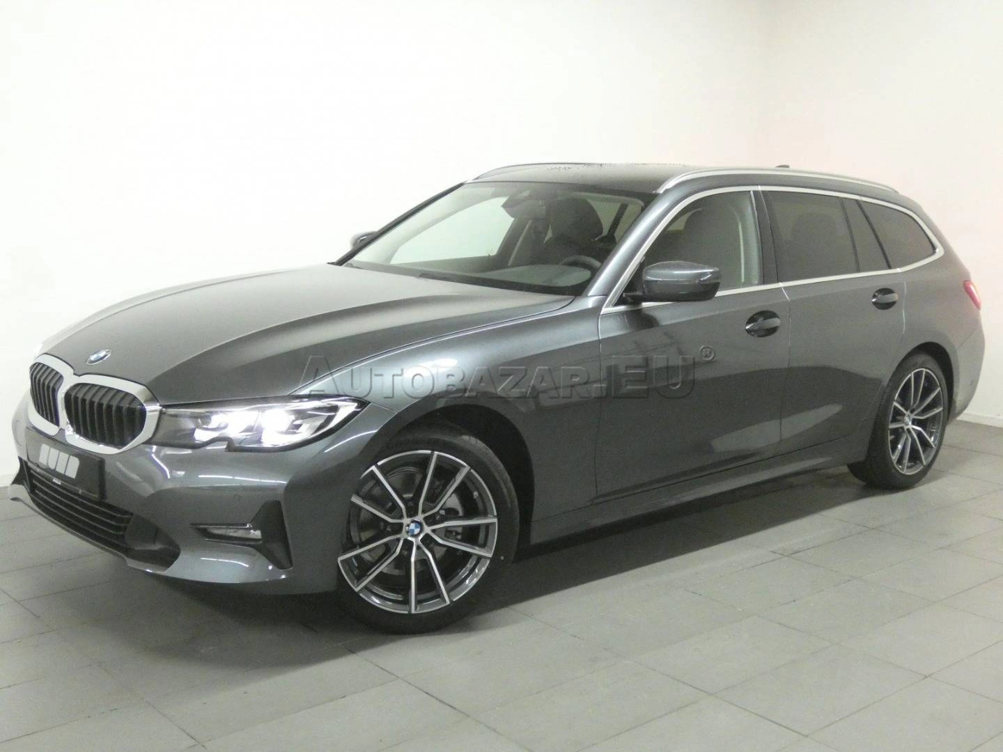 BMW Rad 3 Touring 320i  A/T