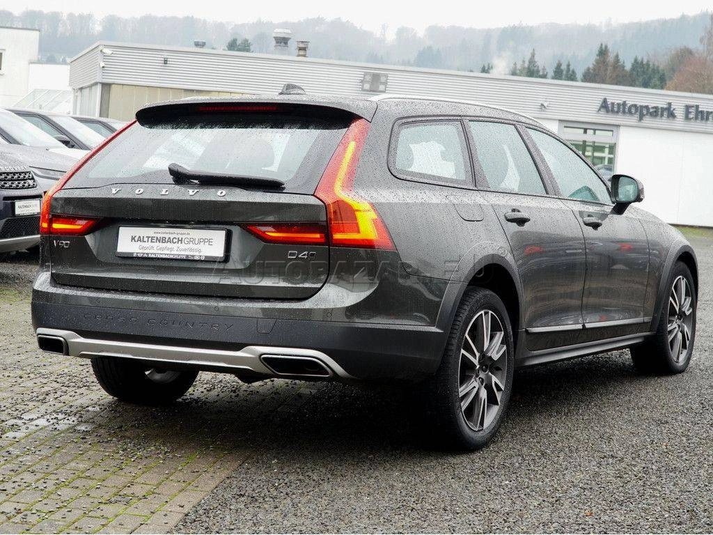 Volvo V90 CC D4 Cross Country Pro AWD A/T