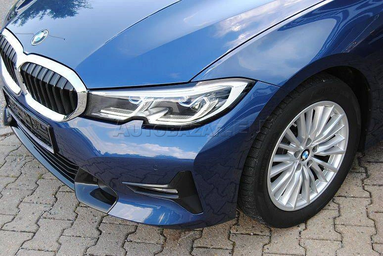 BMW Rad 3 Touring 320i  A/T
