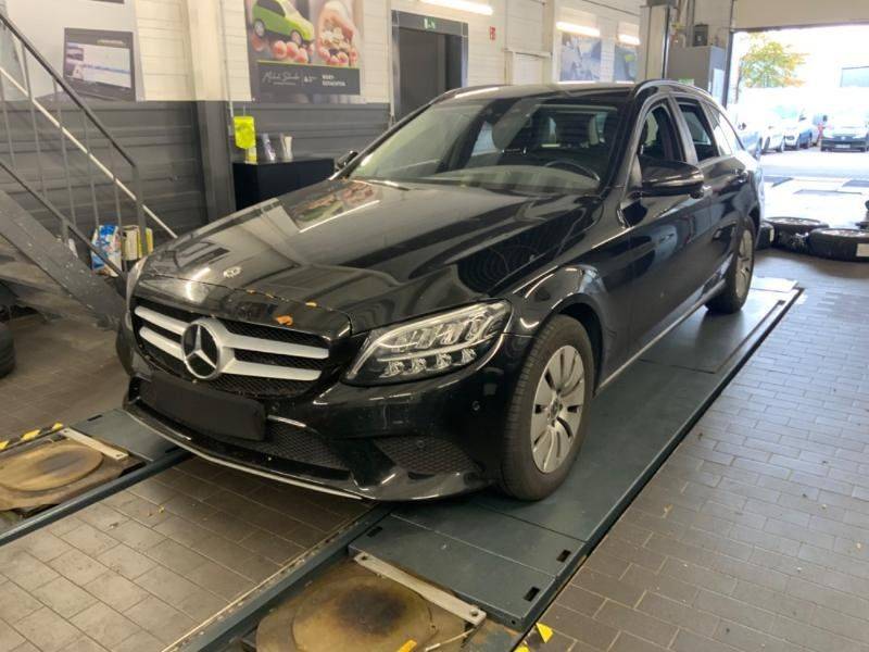 Mercedes-Benz C trieda Kombi 220 d A/T