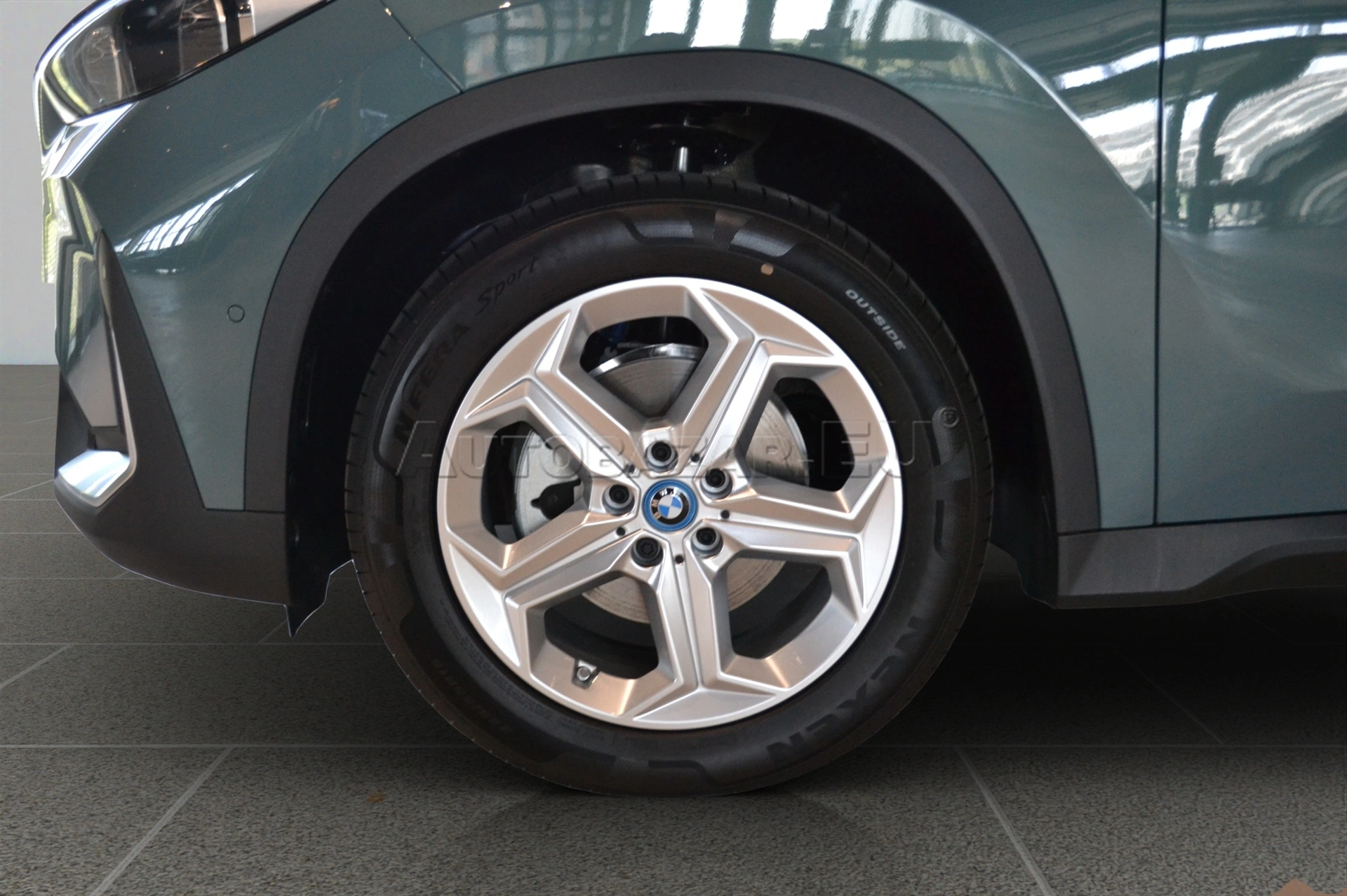 BMW iX1 – foto 5
