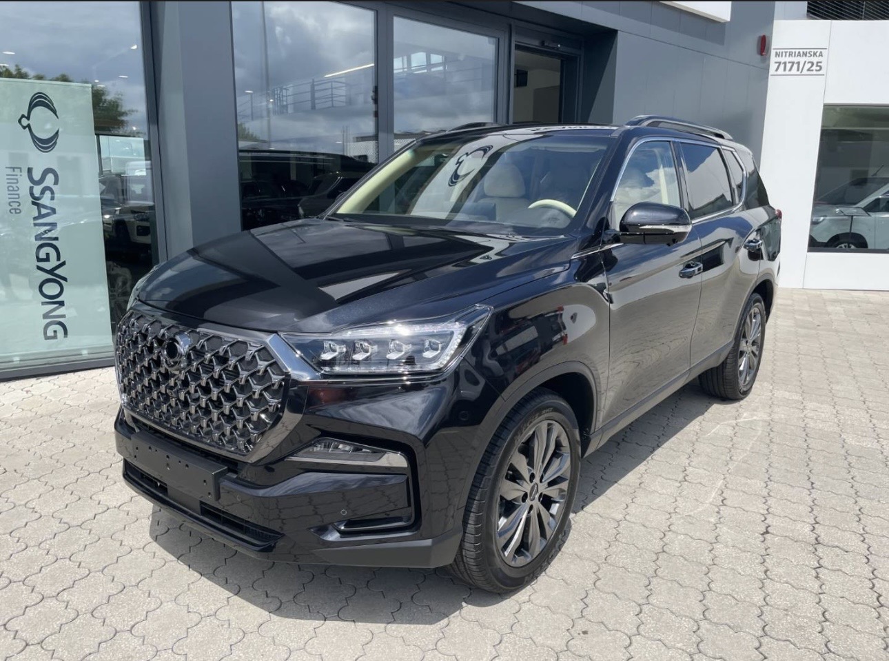 Ssangyong Rexton – foto 2