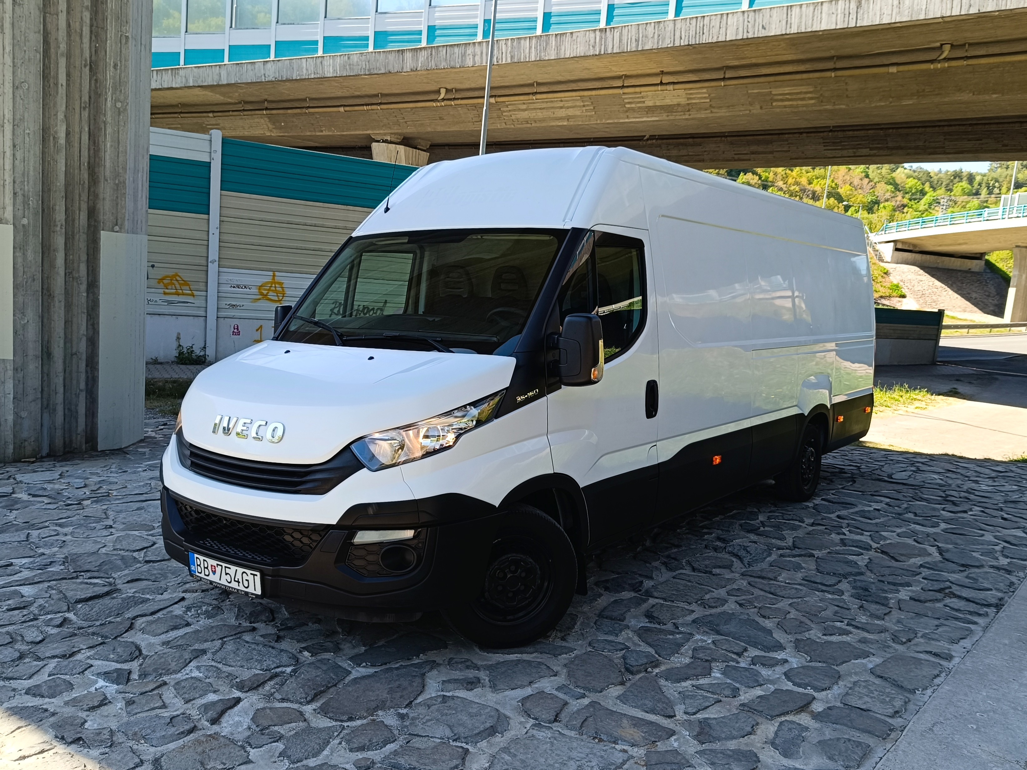 Iveco Daily 2.3 HPI 35S16 + ZDVÍHACIA PLOŠINA 2019 na predaj