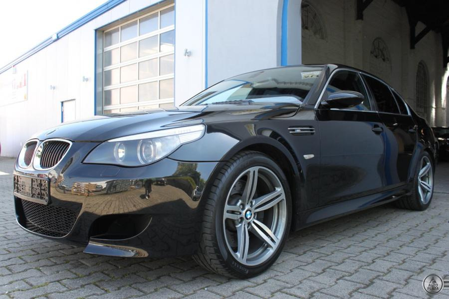 BMW M5 E60