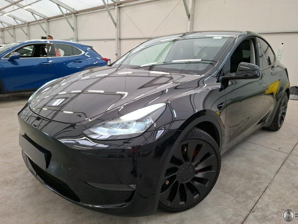Tesla Model Y Performance Dual Motor