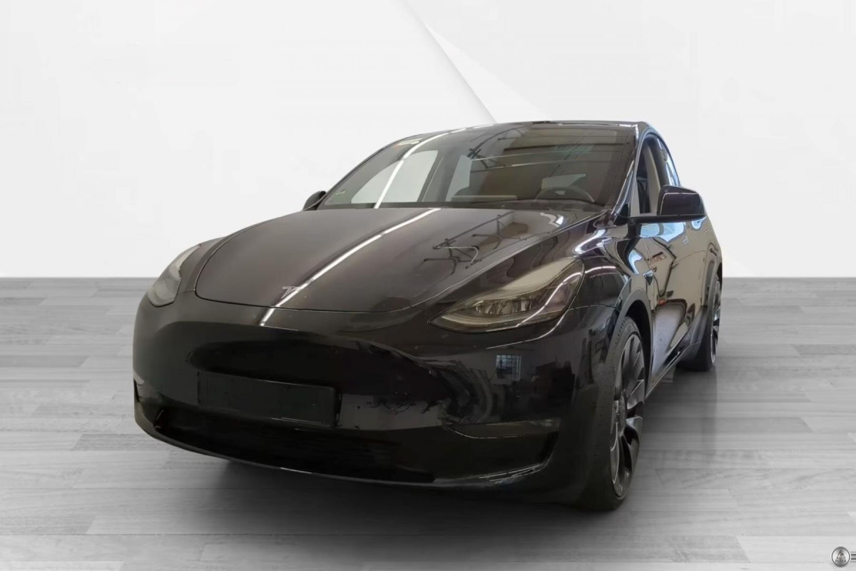 Tesla Model Y Performance AWD