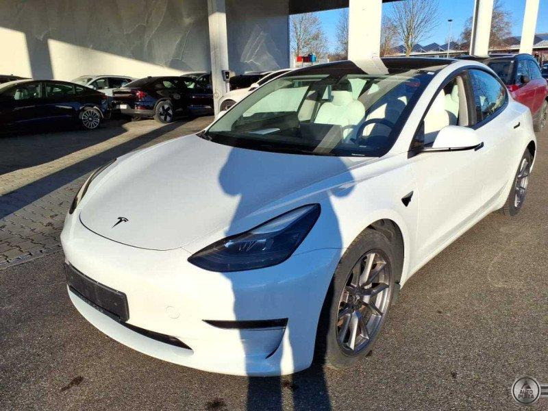 Tesla Model 3 Dual Motor Long Range AWD