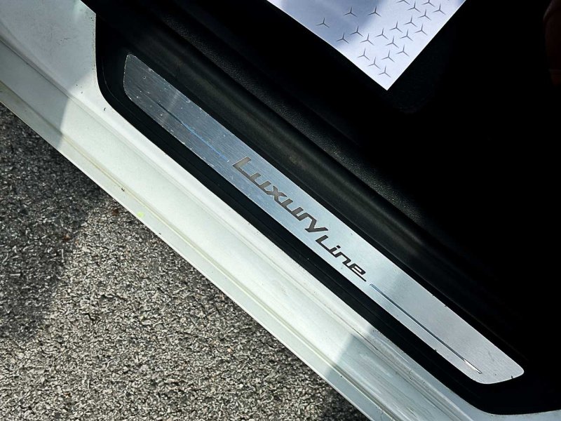 BMW Rad5 Touring 530d xDrive Luxury Line 2019 195kW - Možný odpočet DPH