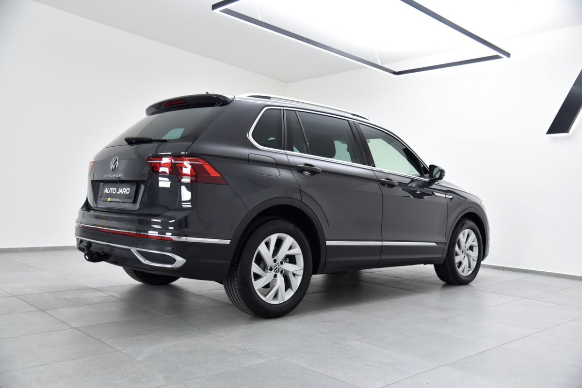 Volkswagen Tiguan 2.0 TDI Elegance DSG, IQ Light, Kamera, Mŕtvy uhol, ACC