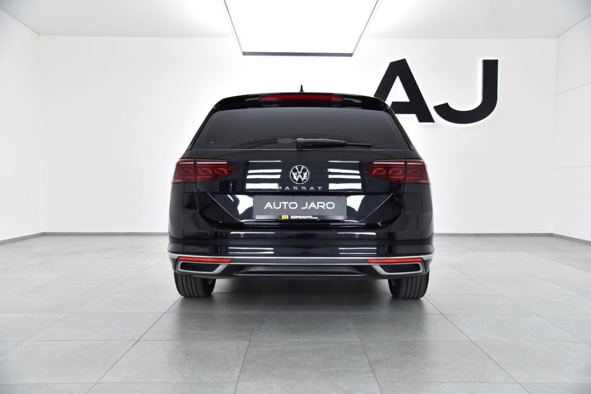 Volkswagen Passat Variant 2.0 TDI Elegance DSG, IQ Light, ACC, Lane Assist, Kamera