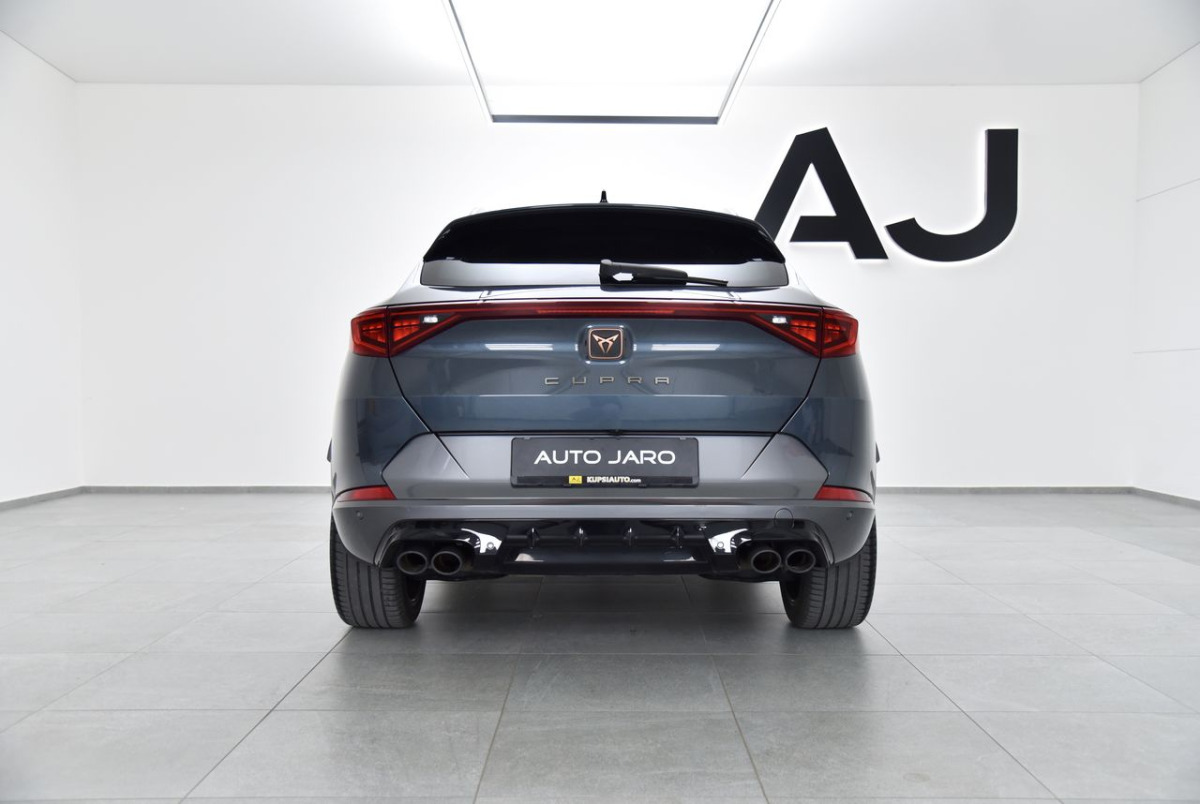 Cupra Formentor 2.0 TSI 4Drive Veloz DSG, LED, 360kam, Vyhr.volant, DCC, ACC