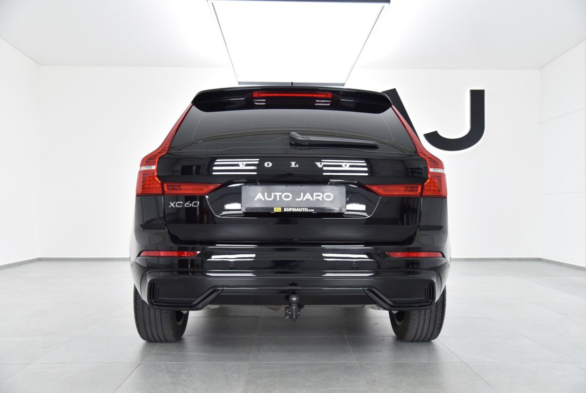 Volvo XC60 2.0 B4 mHEV R-Design AWD A/T, Full LED, Tempomat, Vyhr.čelné Sklo, 360kam