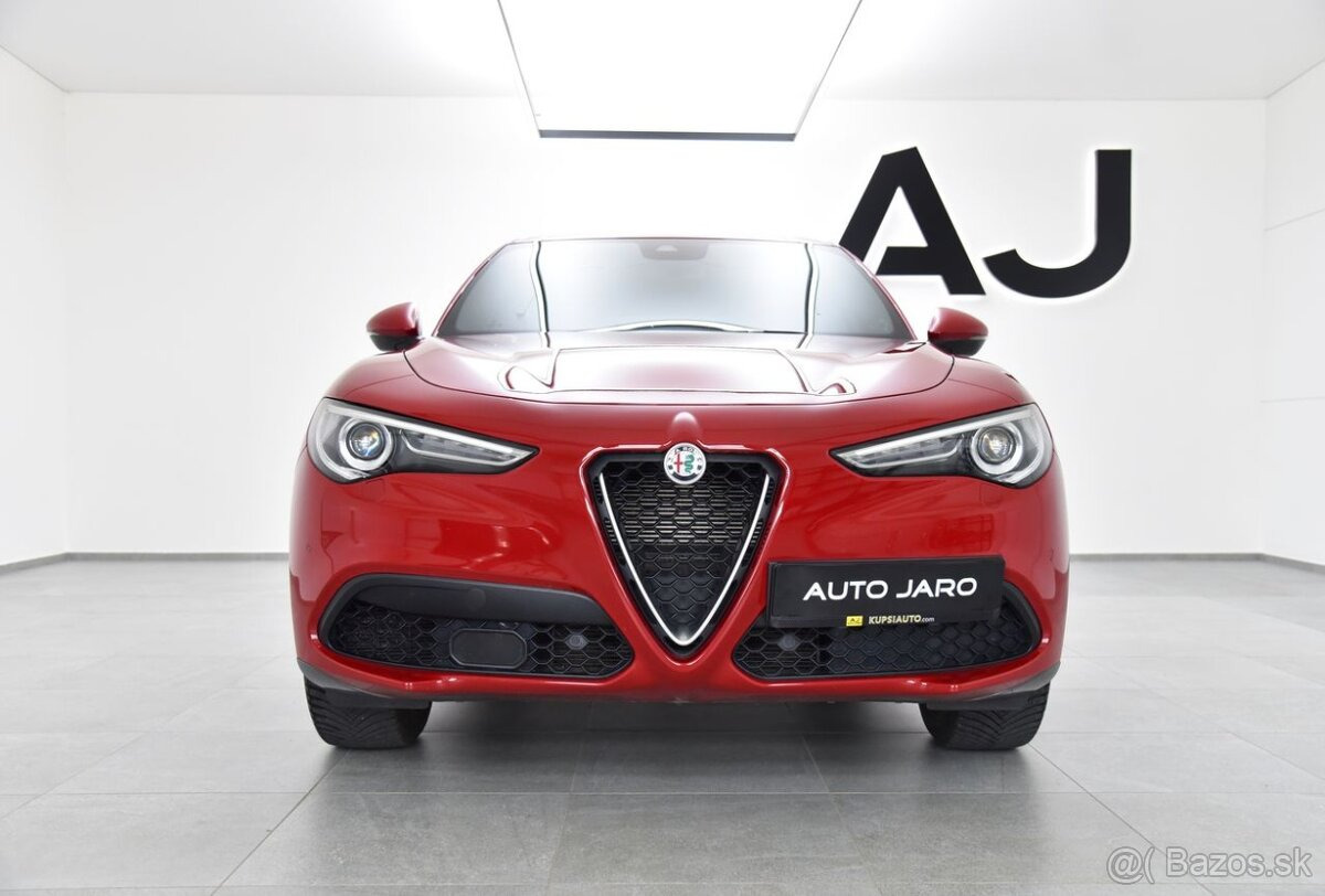 Alfa Romeo Stelvio 2.0 Turbo Veloce Q4 A/T, Xenon, Kamera, Vyhr.Volant+Sedadlá, Keyless