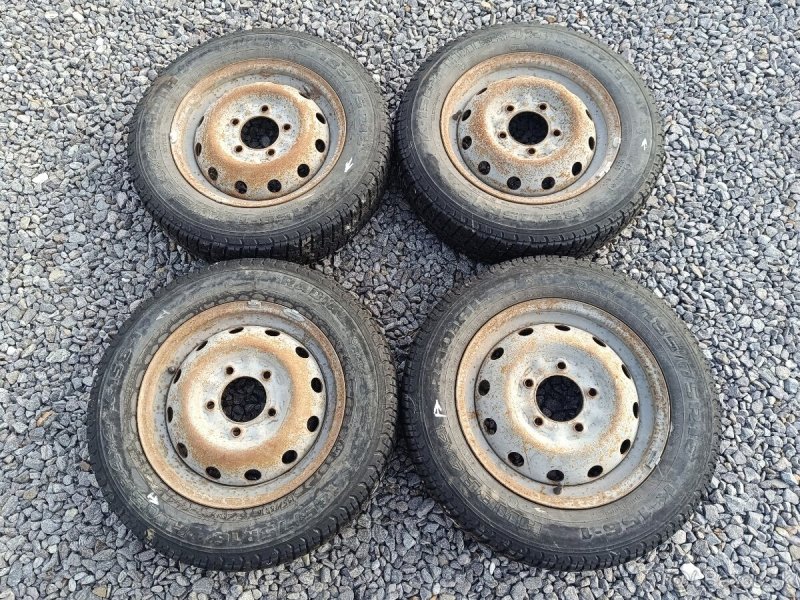 DISKY + PNEU LADA NIVA 4X4 185/75 R16 Disky