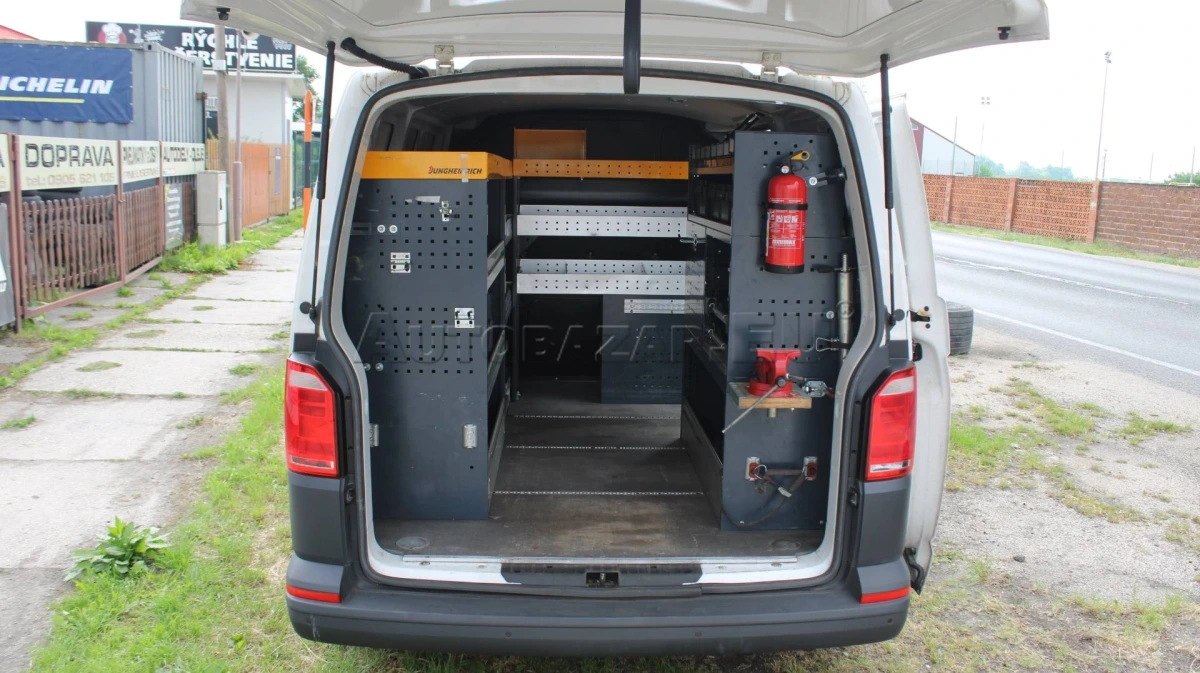 Volkswagen Transporter dielňa