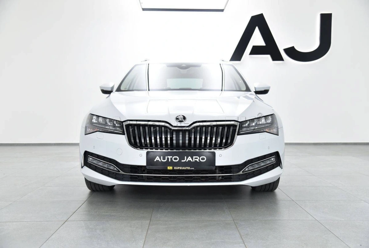 Škoda Superb Combi 2.0 TDI Style DSG, ACC, Lane Assist, LED, Mŕtvy uhol, Kamera