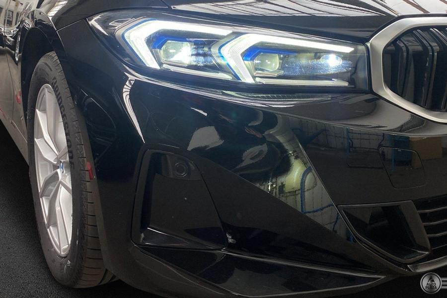 BMW 330e rad 3 