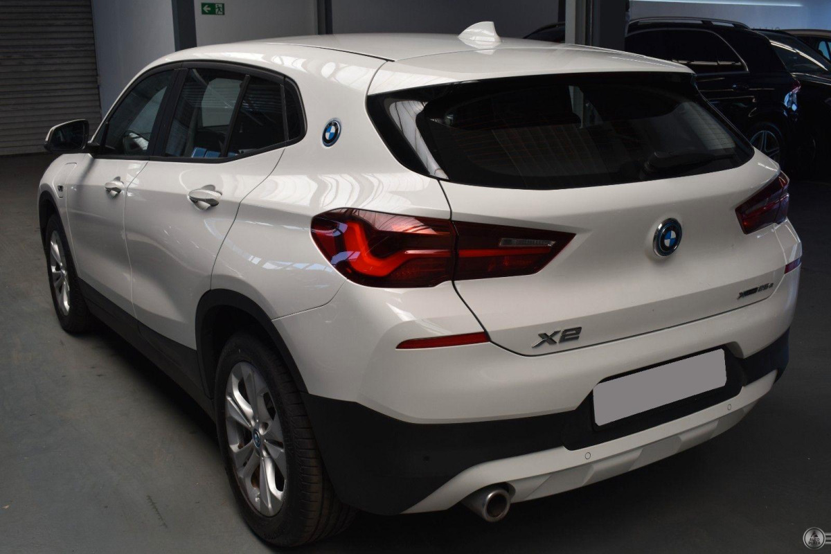 BMW X2 xDrive 25 e Advantage