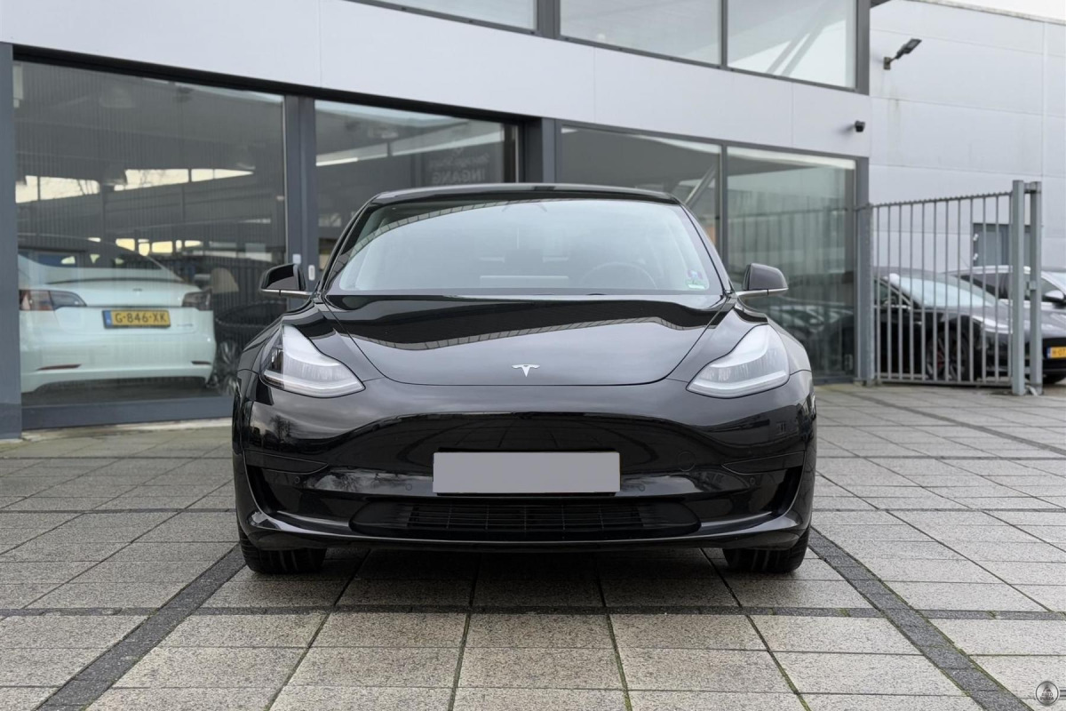 Tesla Model 3 Standard Range Plus