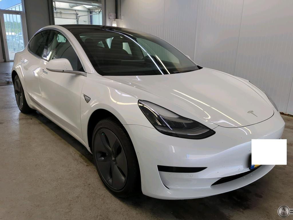Tesla Model 3 Standard Range Plus
