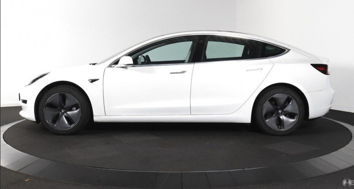 Tesla Model 3 Standard Range Plus 60kWh