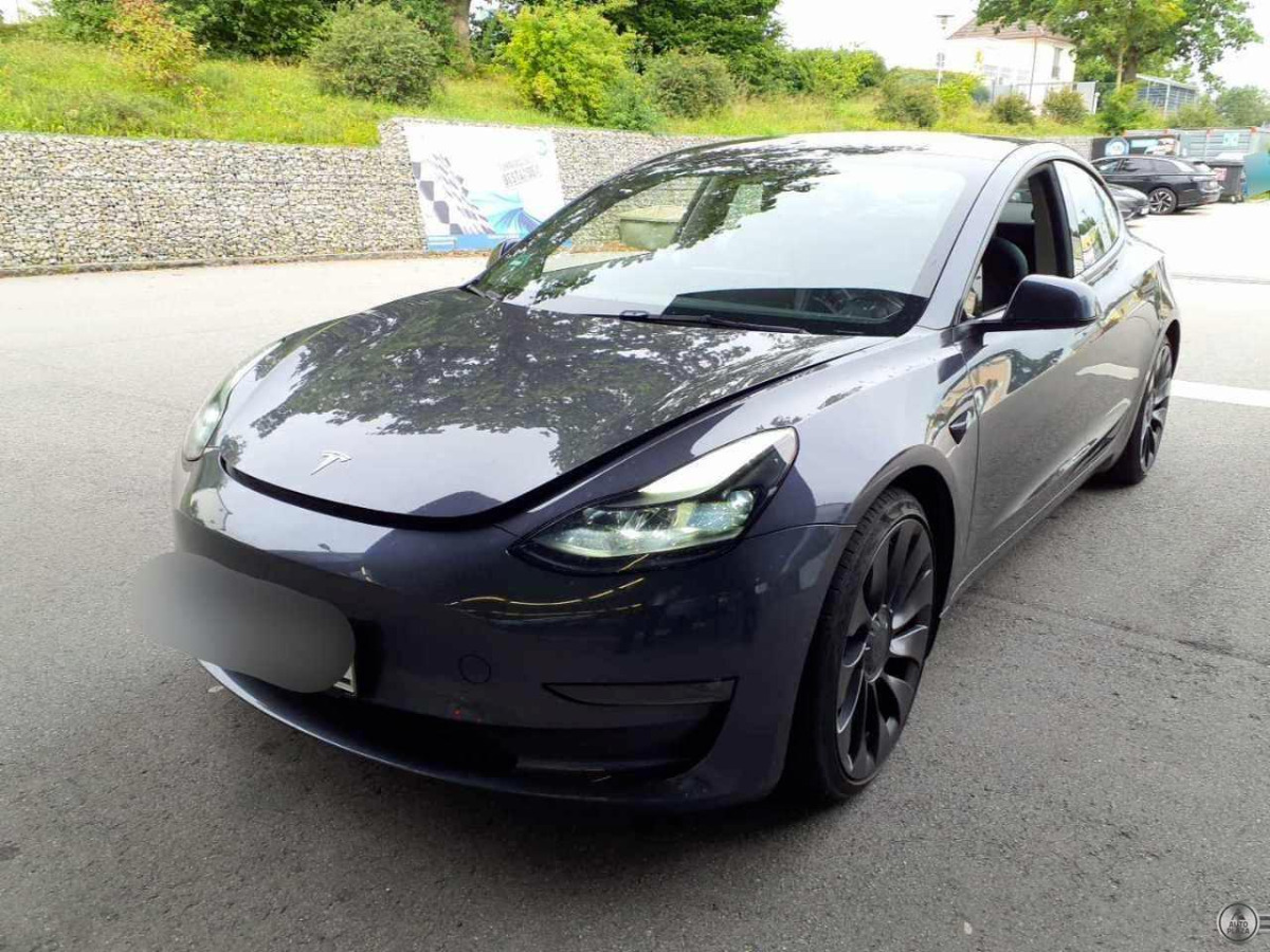 Tesla Model 3 Performance 82 kWh Dual Motor