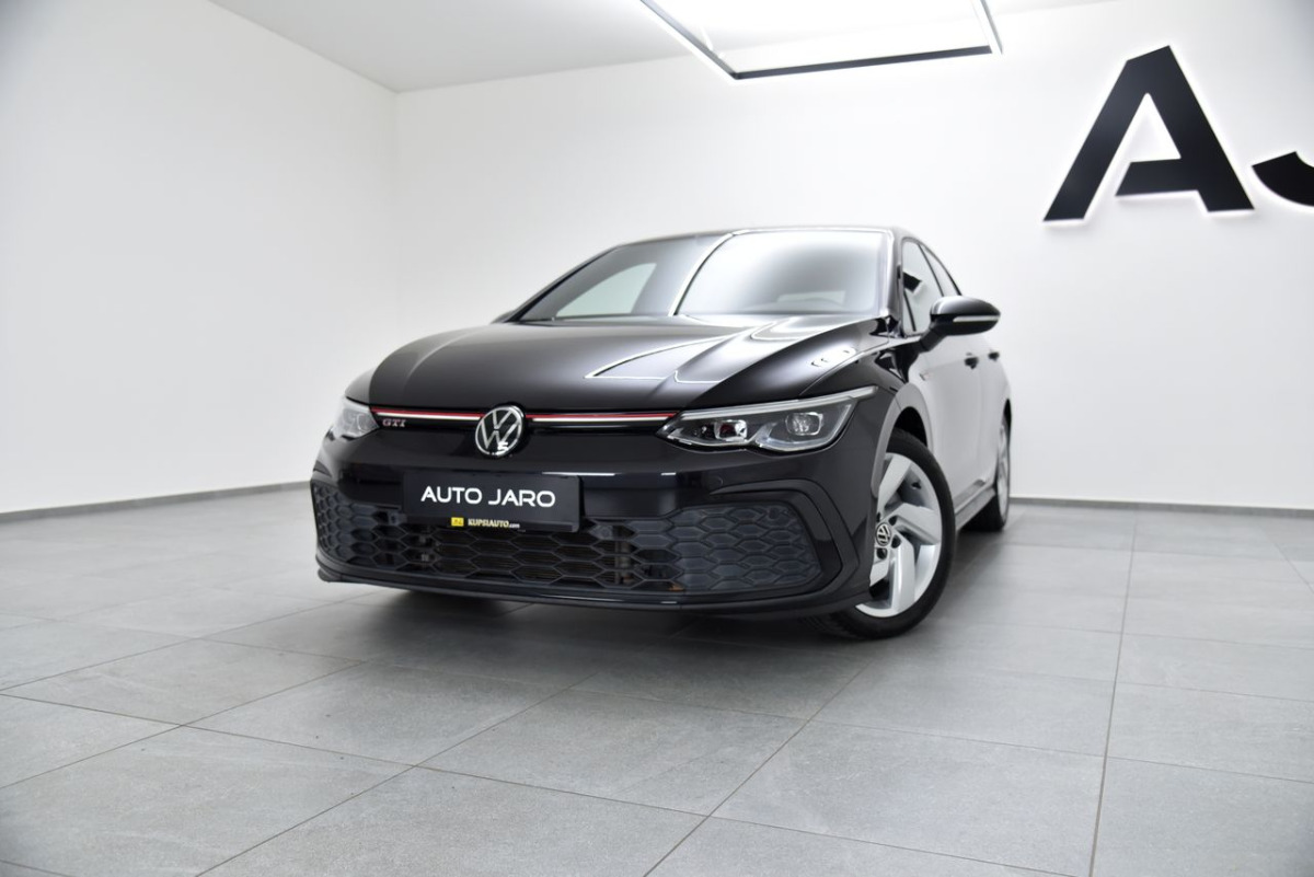Volkswagen Golf 2.0 TSI GTI DSG, IQ Light, ACC, Vyhr.volant, Ambient, Kamera