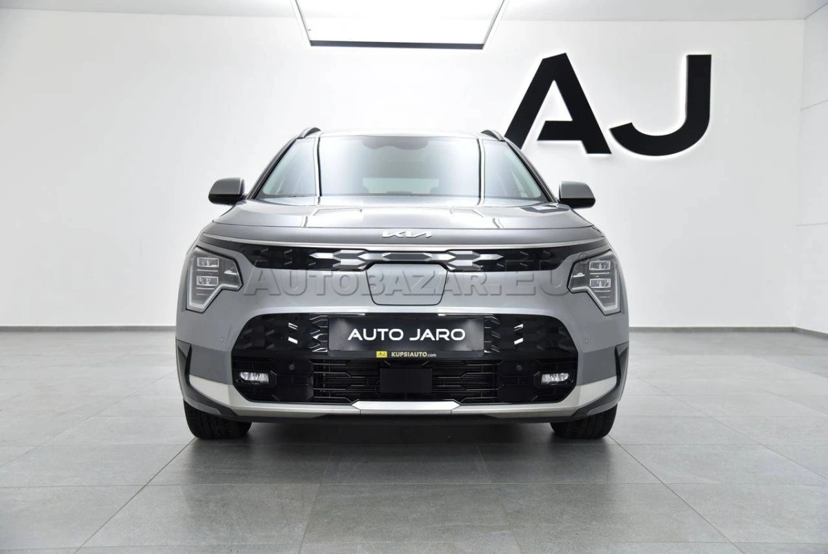 Kia Niro EV Vision A/T, Kamera, Keyless, Ťažné, Ambient, Vyhr.sedadla+volant