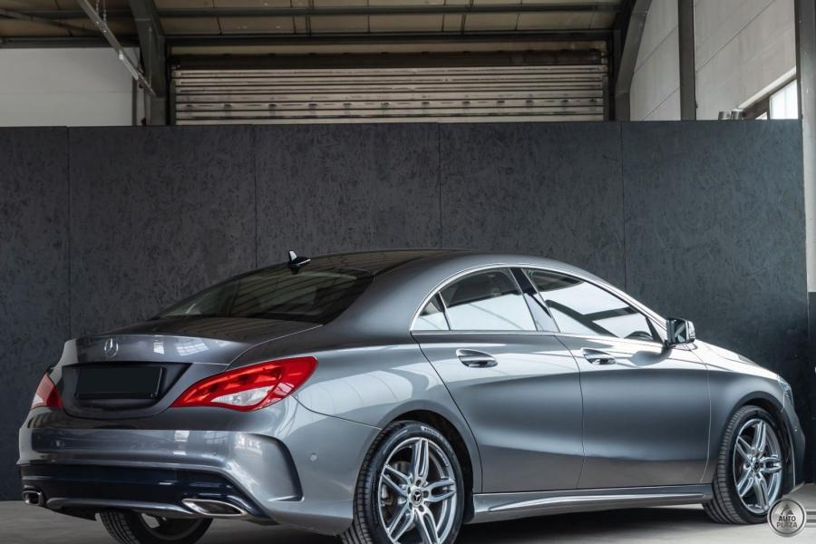 Mercedes-Benz CLA 220 AMG
