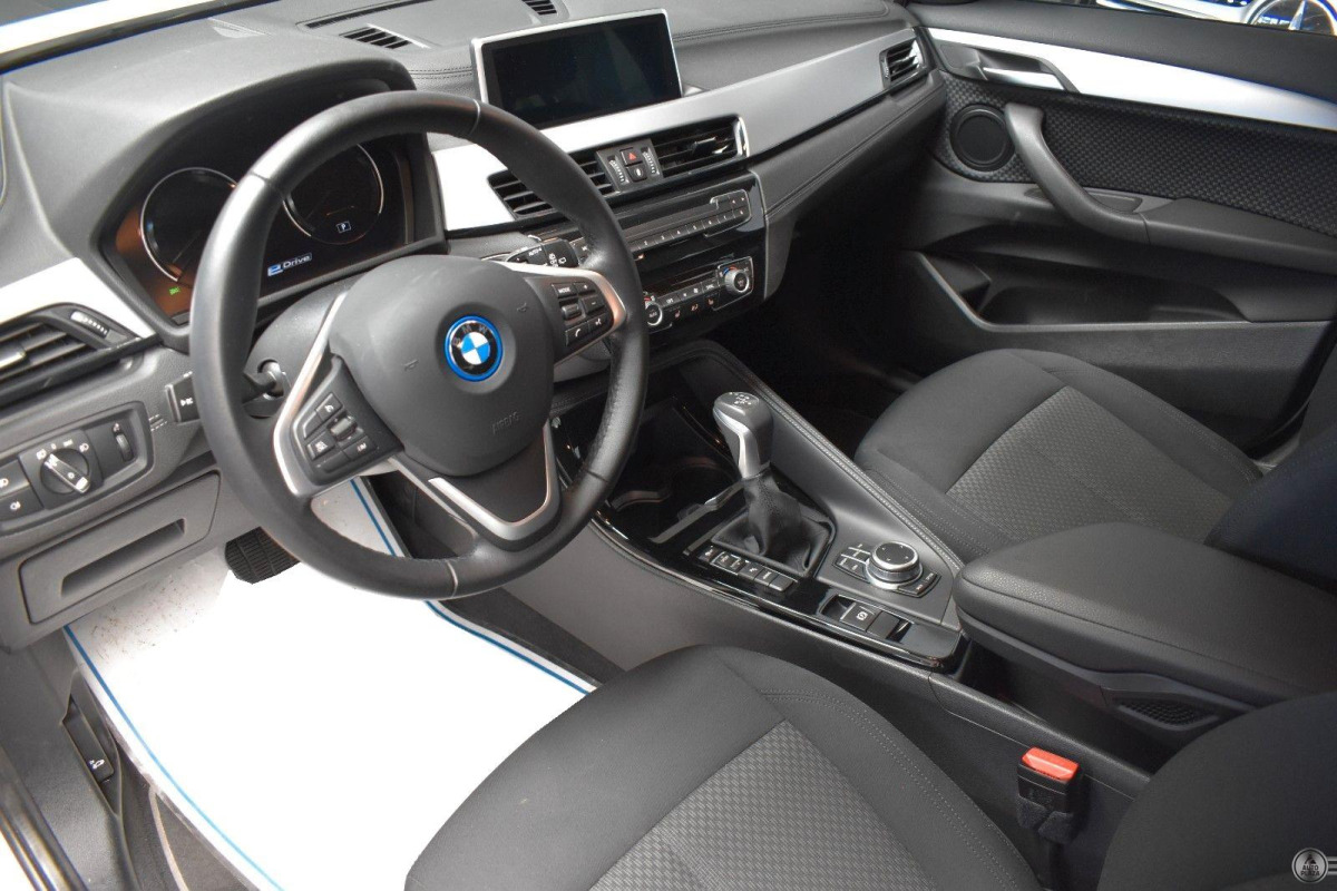 BMW X2 xDrive 25 e Advantage