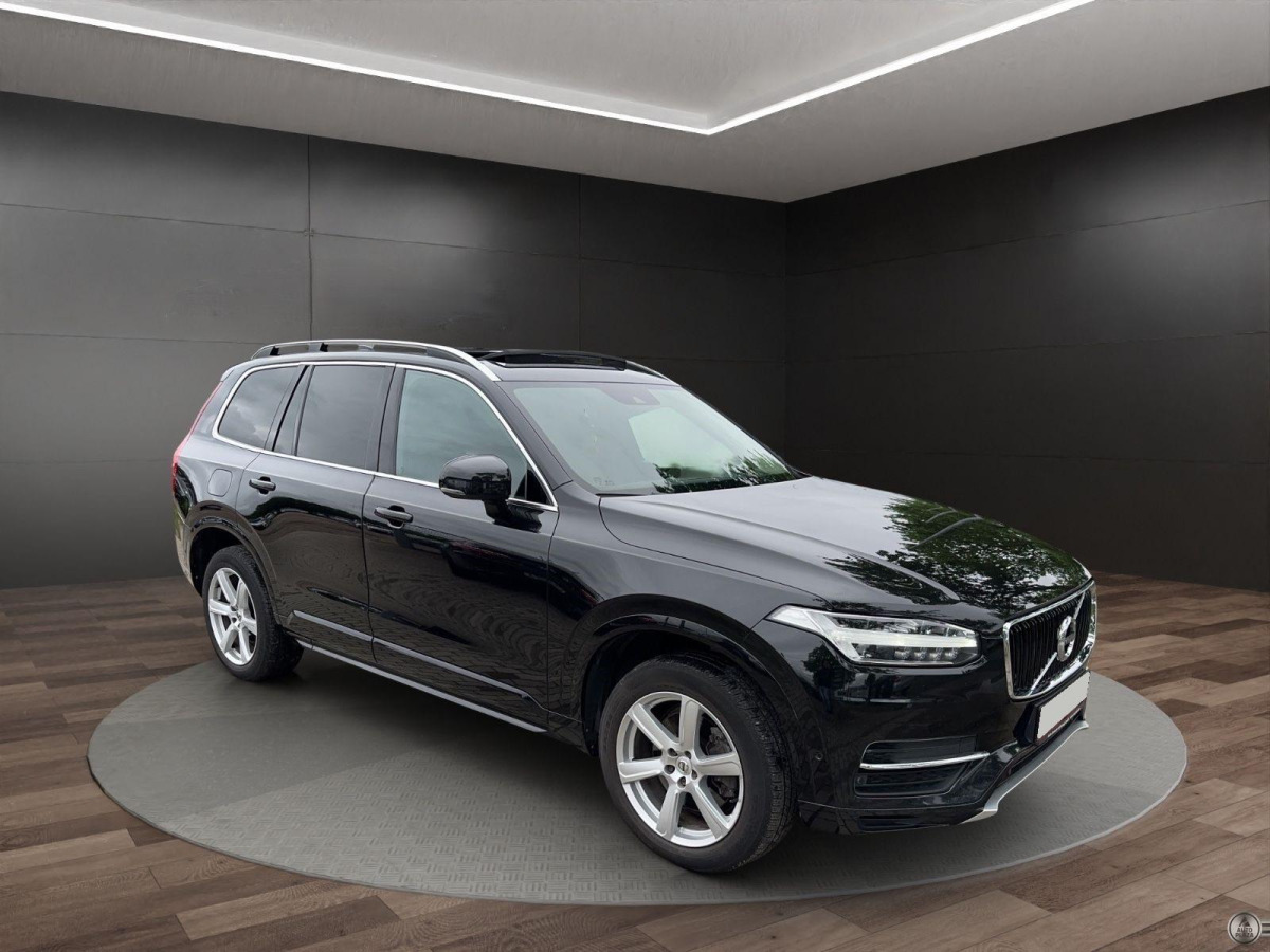 Volvo XC90 2.0 TDI Momentum AWD 7-Sitze Pano HuD