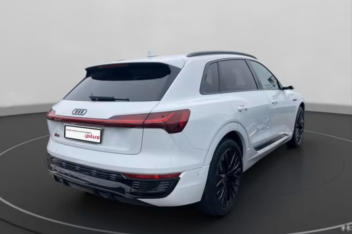 Audi Q8 e-tron 55 Quattro S line