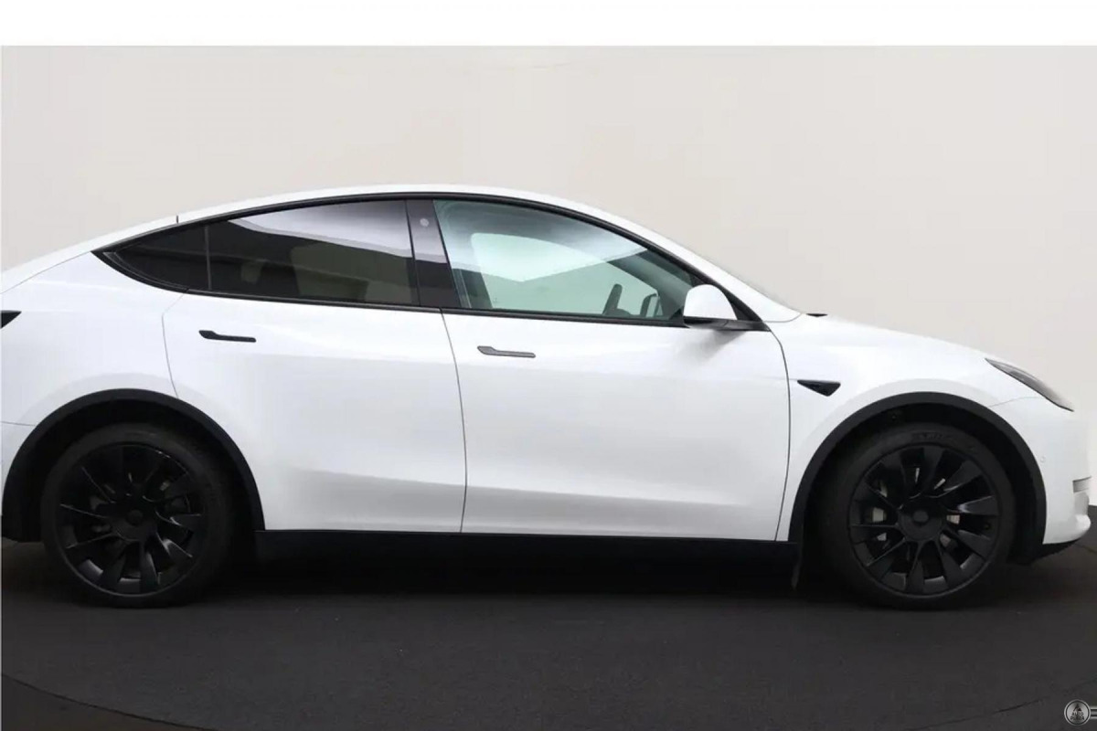 Tesla Model Y Long Range 75 kWh