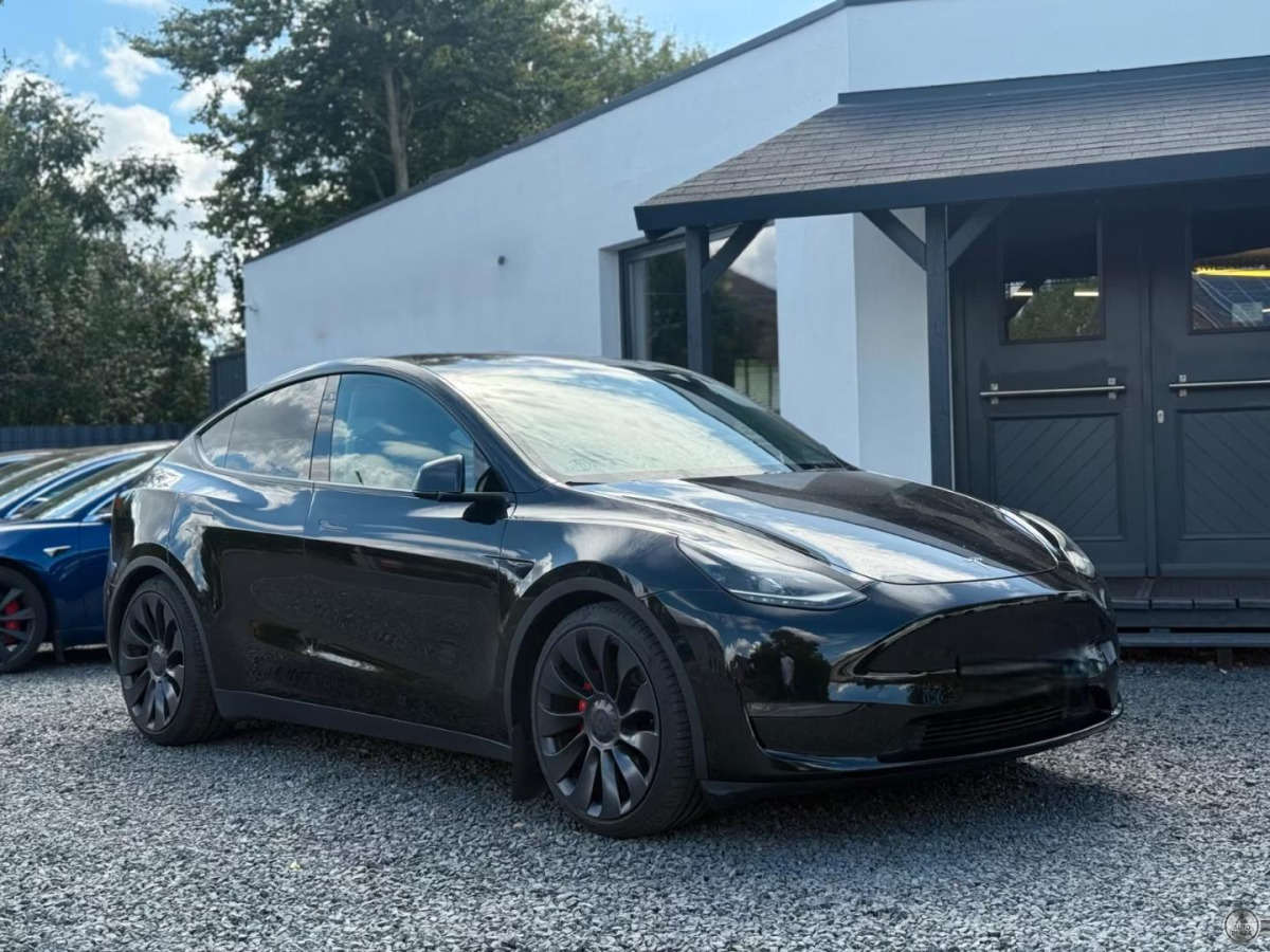 Tesla Model Y Performance Dual AWD