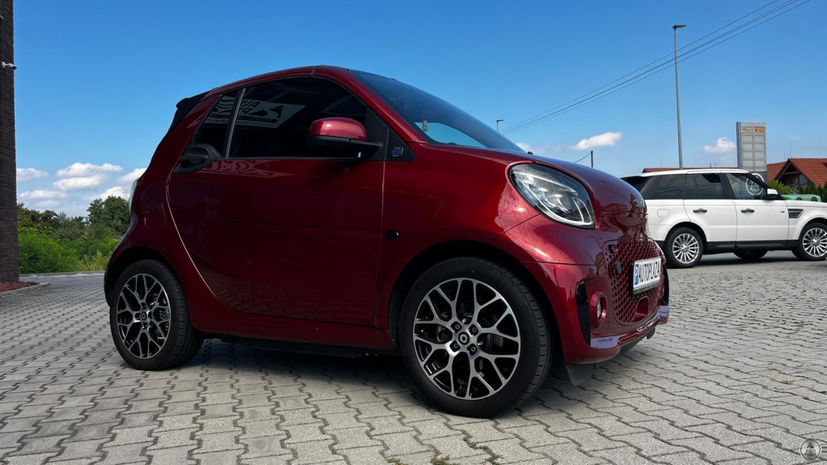 Smart Fortwo Cabrio EQ AT 60 kW *Kamera*JBLSoundSystem*AppleCarPlay*