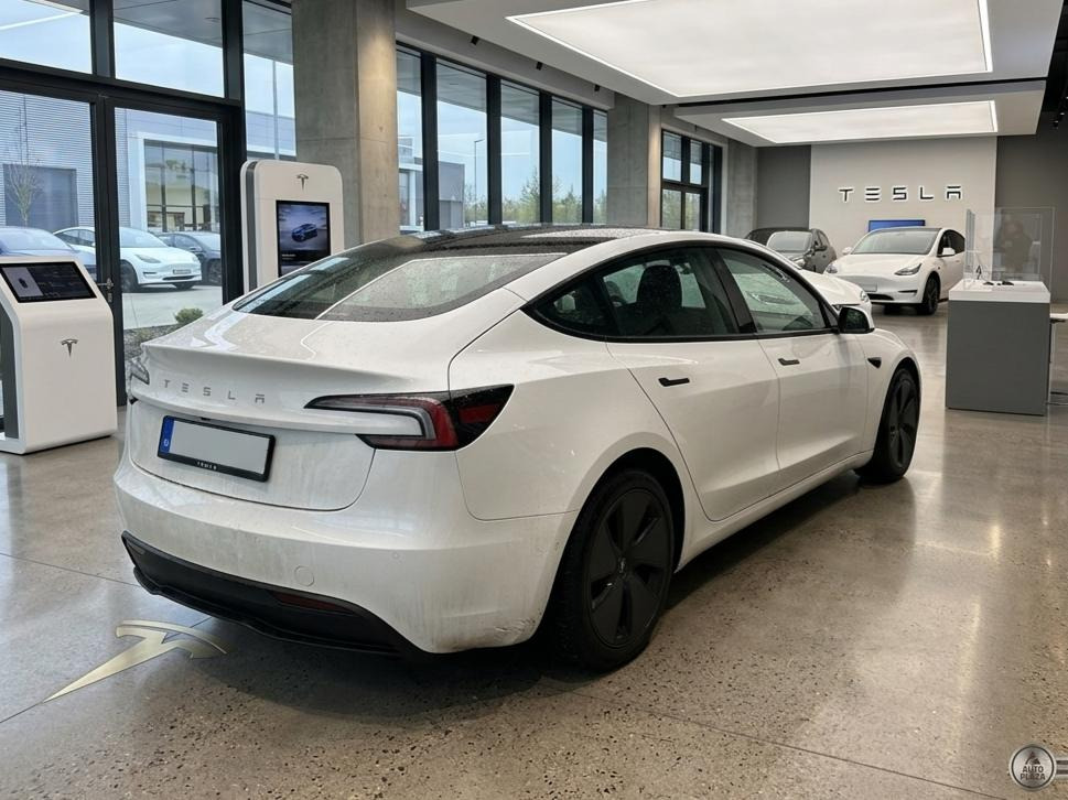 Tesla Model 3 Long Range Dual Motor