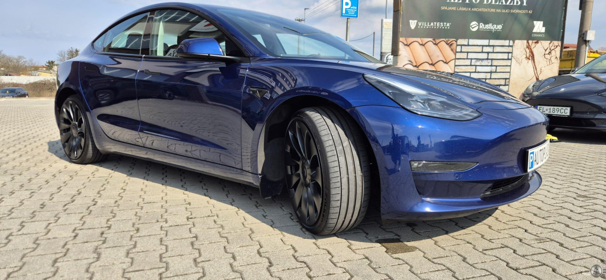 Tesla Model 3 Performance Dual Motor AWD