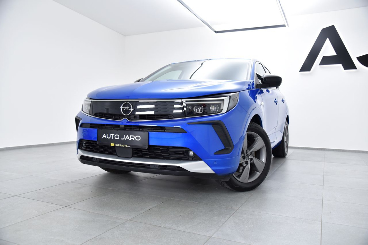 Opel Grandland 1.6 Ultimate PHEV A/T, ACC, Nočne videnie, Vyhr. vol+sedadla