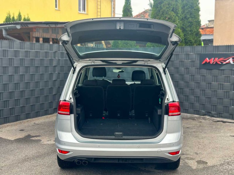 Volkswagen Touran 2019 2.0 TDI 110kW DSG 7-MIESTNE