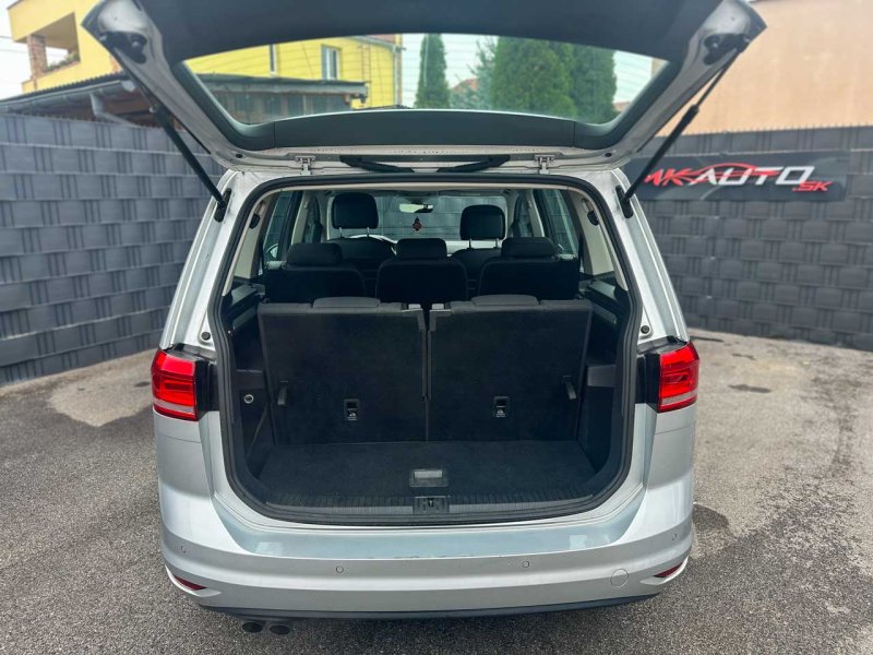 Volkswagen Touran 2019 2.0 TDI 110kW DSG 7-MIESTNE